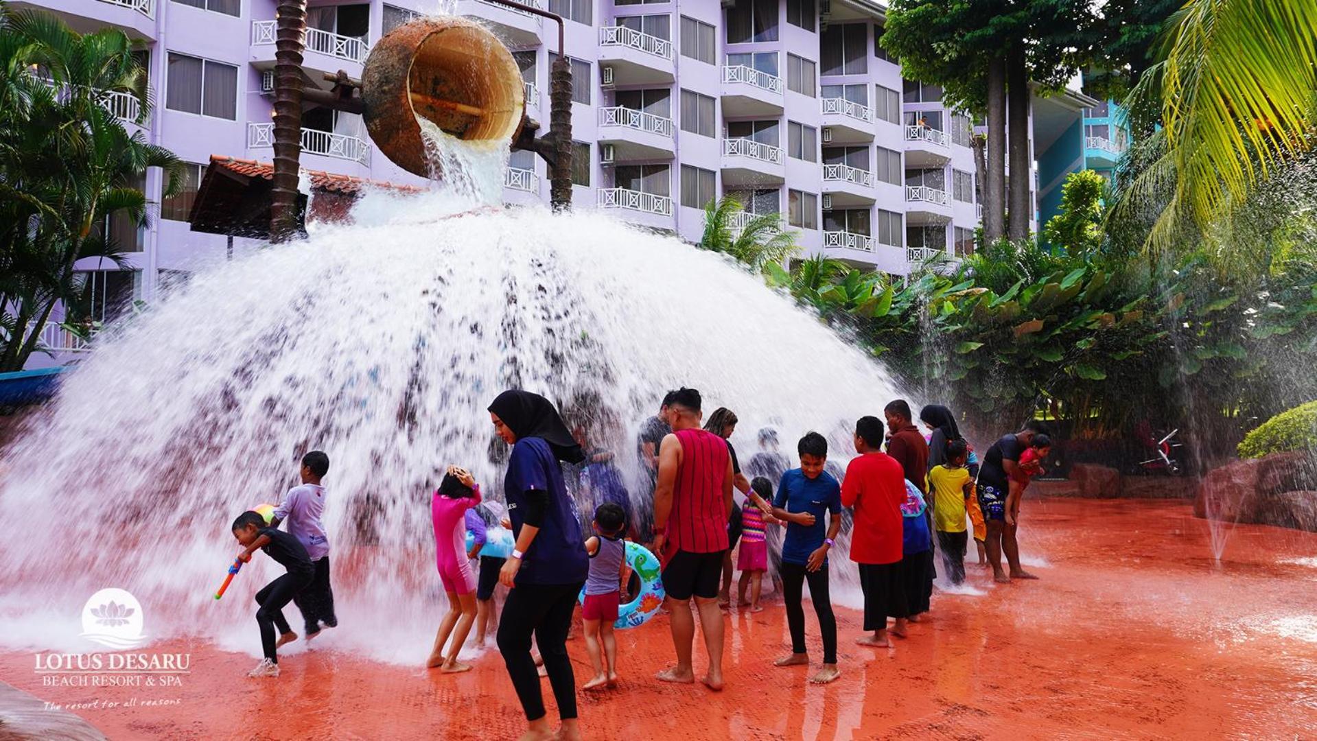 Lotus Desaru Beach Resort&Spa Bandar Penawar Exterior foto