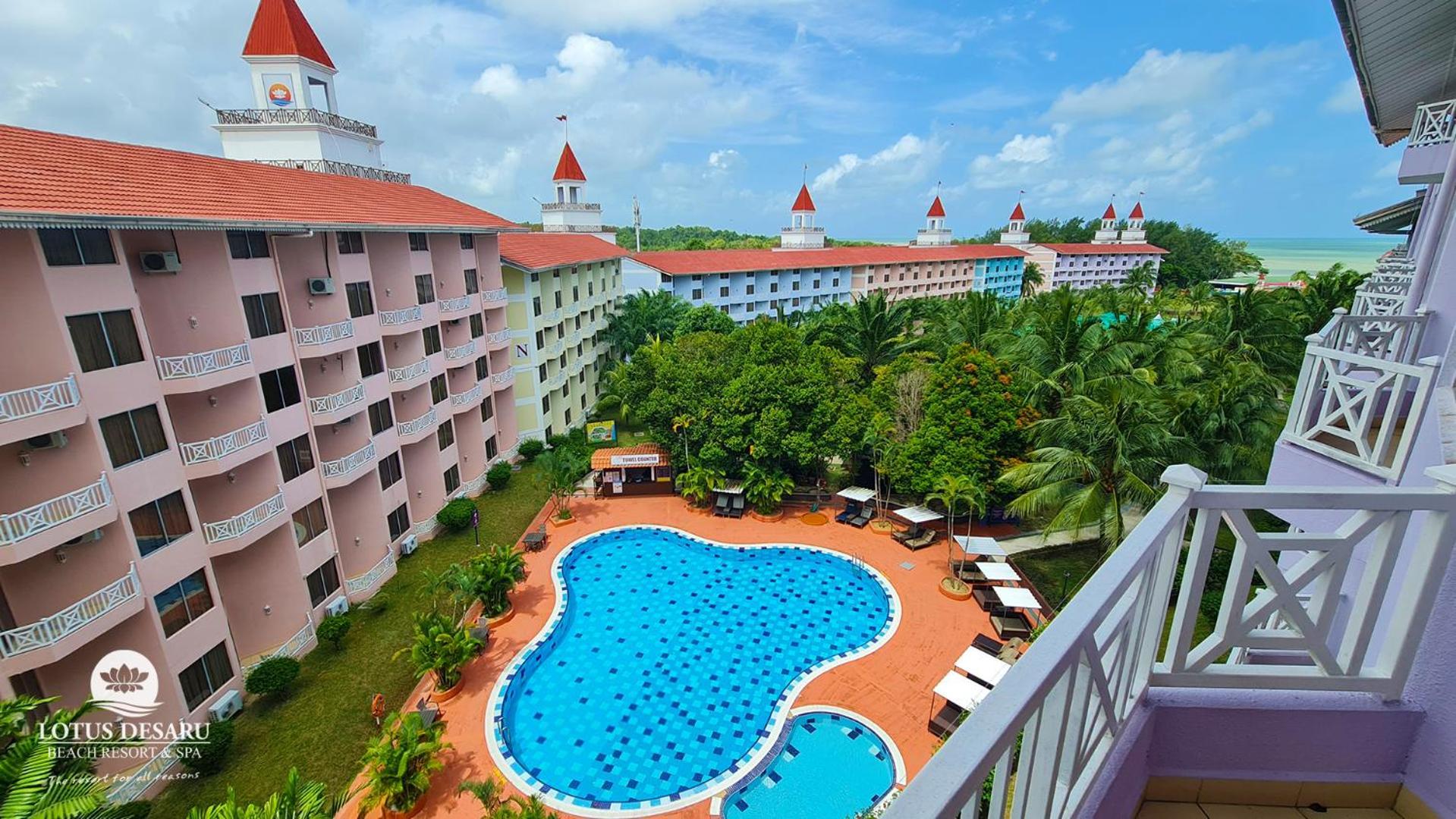 Lotus Desaru Beach Resort&Spa Bandar Penawar Exterior foto